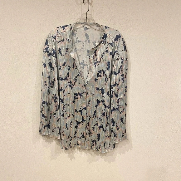 NWT Vince Lotus Print Crinkle Top Size 3X - Picture 2 of 5